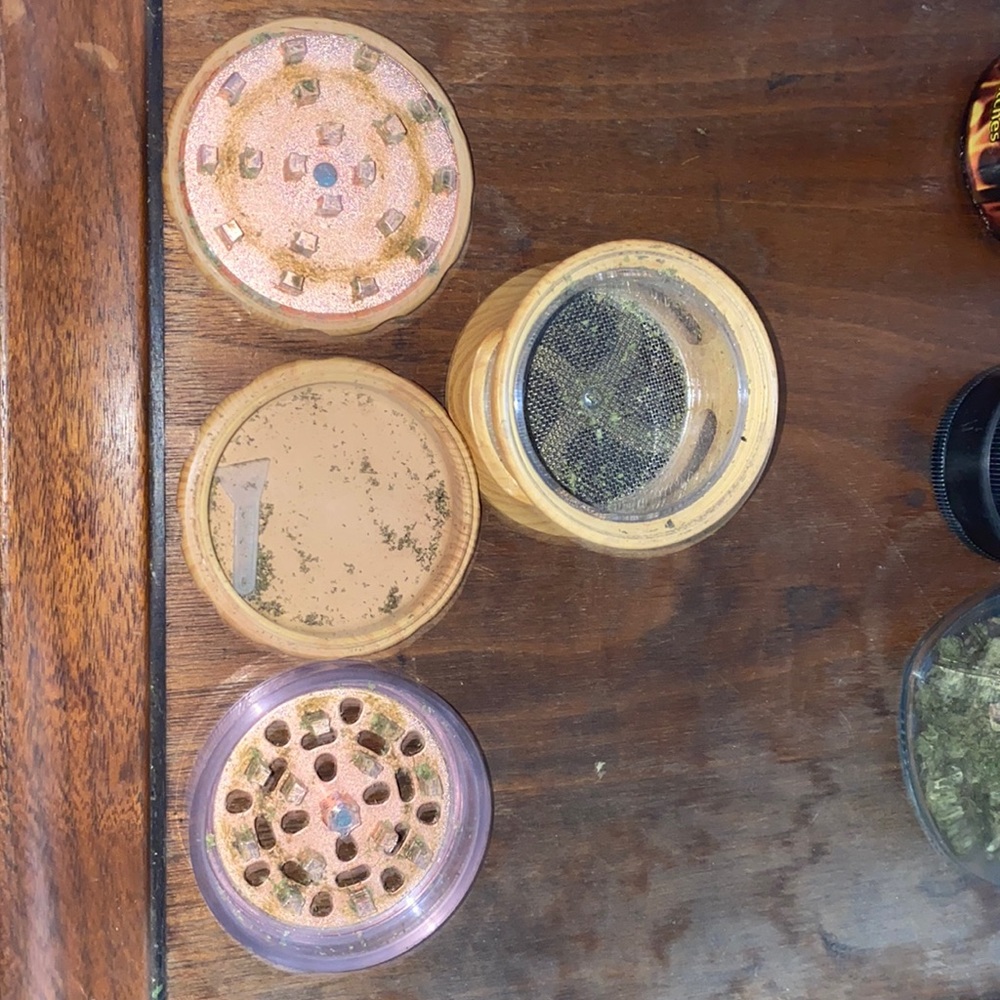 Grinder - Picture 3 of 3